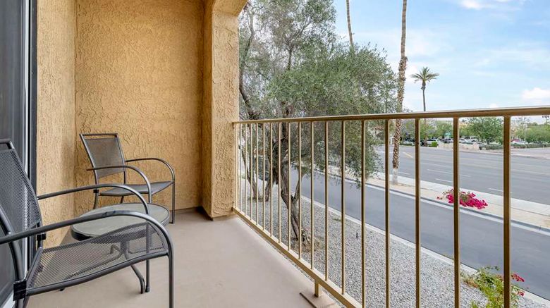 <b>Best Western Plus Palm Desert Resort Room</b>. Images powered by <a href="https://iceportal.shijigroup.com/" title="IcePortal" target="_blank">IcePortal</a>.