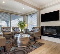 Best Western Orange Plaza Lobby
