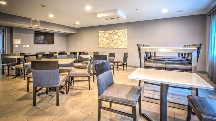 Best Western Plus Media Center Inn Suite Restaurant