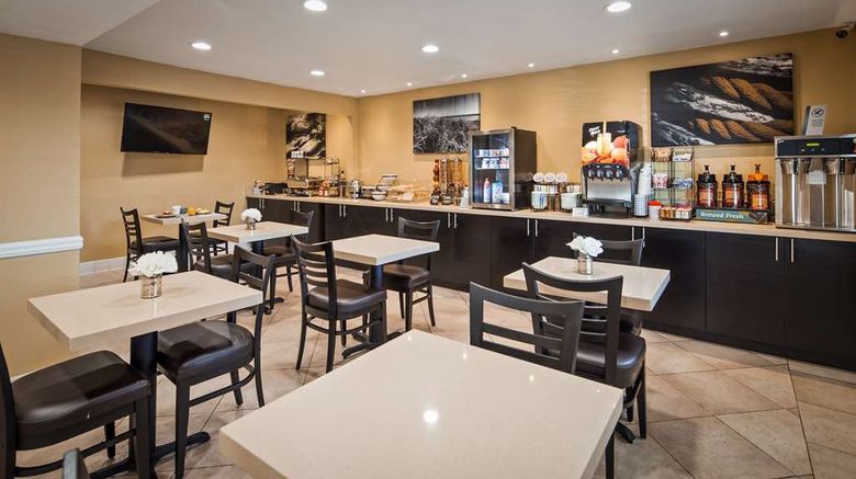 <b>Best Western Poway/San Diego Hotel Restaurant</b>. Images powered by <a href="https://iceportal.shijigroup.com/" title="IcePortal" target="_blank">IcePortal</a>.