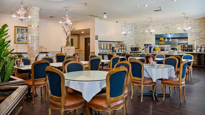 <b>Chateau Big Bear Boutique Hotel, BW Restaurant</b>. Images powered by <a href="https://iceportal.shijigroup.com/" title="IcePortal" target="_blank">IcePortal</a>.