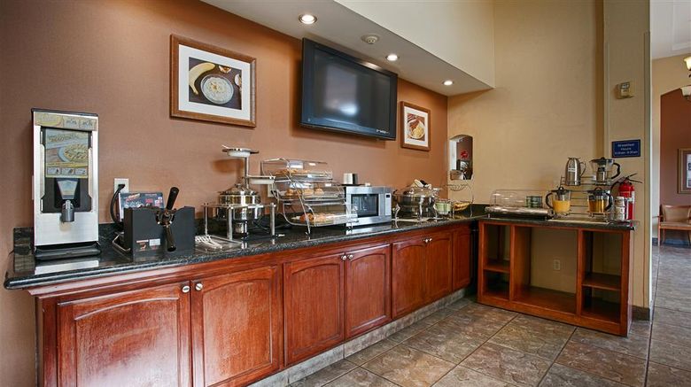 <b>Best Western I-5 Inn & Suites Restaurant</b>. Images powered by <a href="https://iceportal.shijigroup.com/" title="IcePortal" target="_blank">IcePortal</a>.
