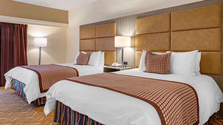 Best Western Plus Thousand Oaks Inn Room