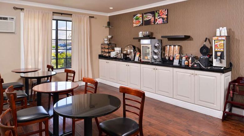 <b>Best Western Palm Garden Inn Restaurant</b>. Images powered by <a href="https://iceportal.shijigroup.com/" title="IcePortal" target="_blank">IcePortal</a>.