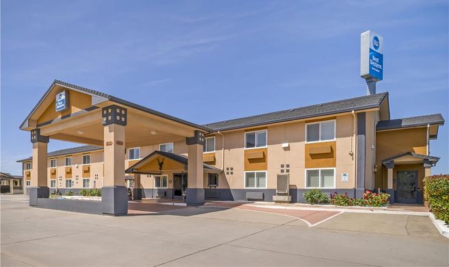 Best Western Antelope Inn & Suites Exterior