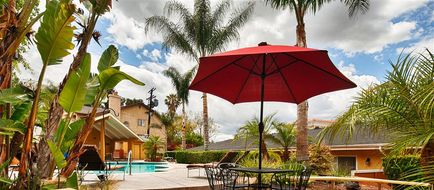 Best Western Woodland Hills Inn Exterior
