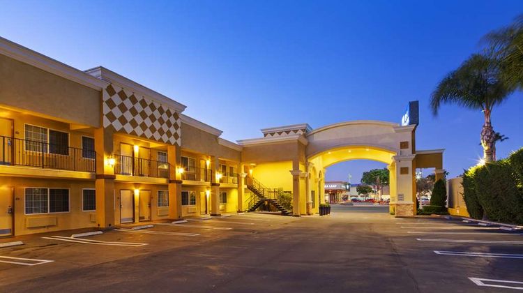 Best Western Woodland Hills Inn Exterior