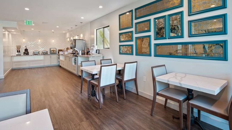<b>Best Western Woodland Hills Inn Restaurant</b>. Images powered by <a href="https://iceportal.shijigroup.com/" title="IcePortal" target="_blank">IcePortal</a>.
