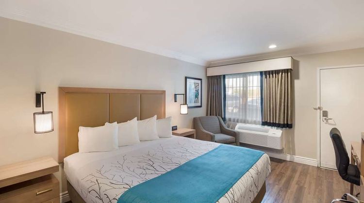 Best Western Woodland Hills Inn Room