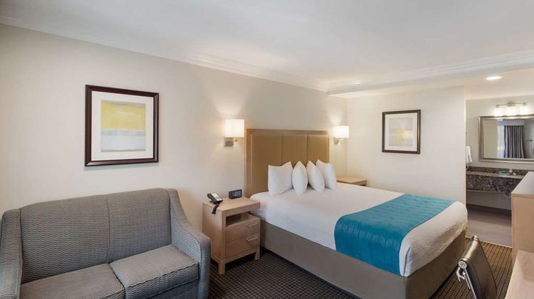 Best Western Woodland Hills Inn Room