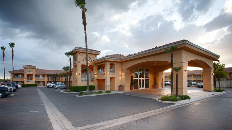 Best Western Inn & Suites Lemoore Exterior