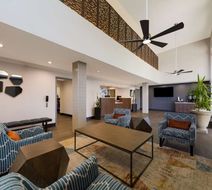 Best Western Inn & Suites Lemoore Lobby