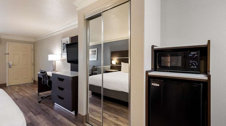Best Western Inn & Suites Lemoore Room