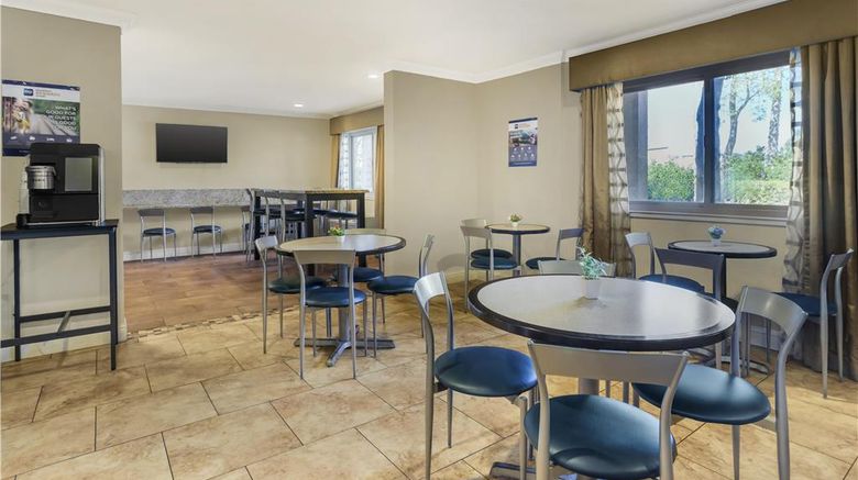 <b>Best Western Plus Pleasanton Inn Restaurant</b>. Images powered by <a href="https://iceportal.shijigroup.com/" title="IcePortal" target="_blank">IcePortal</a>.