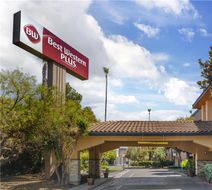 Best Western Plus Pleasanton Inn Exterior