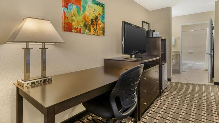 Best Western Plus Pleasanton Inn Room