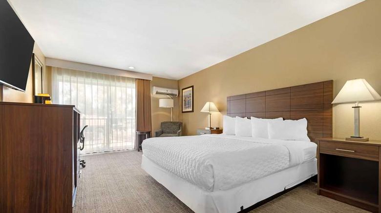 <b>Best Western Oceanside Inn Room</b>. Images powered by <a href="https://iceportal.shijigroup.com/" title="IcePortal" target="_blank">IcePortal</a>.