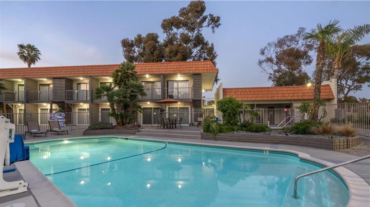 Best Western Oceanside Inn Pool