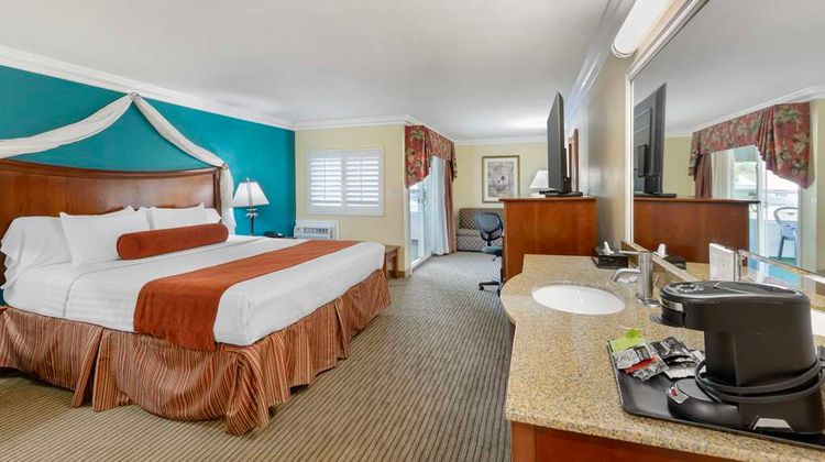 Best Western Harbour Inn & Suites Suite