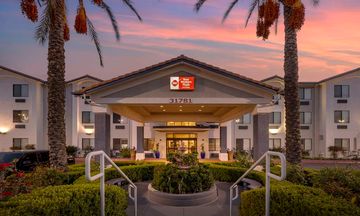 Best Western Plus Lake Elsinore Inn Stes