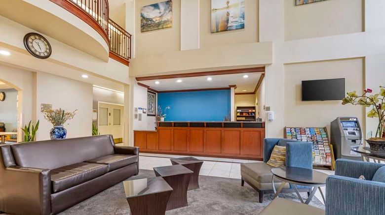 <b>Best Western Plus Lake Elsinore Inn Stes Lobby</b>. Images powered by <a href="https://iceportal.shijigroup.com/" title="IcePortal" target="_blank">IcePortal</a>.