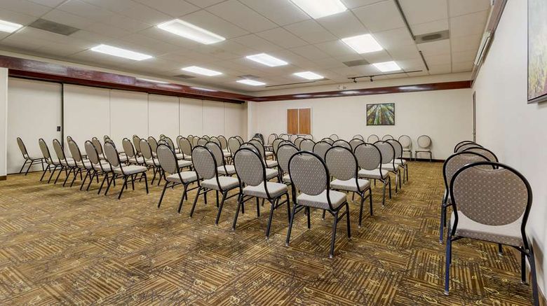 <b>Best Western Plus Forest Park Inn Meeting</b>. Images powered by <a href="https://iceportal.shijigroup.com/" title="IcePortal" target="_blank">IcePortal</a>.