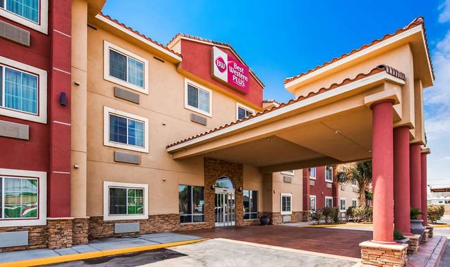 Best Western Plus Main Street Inn Exterior