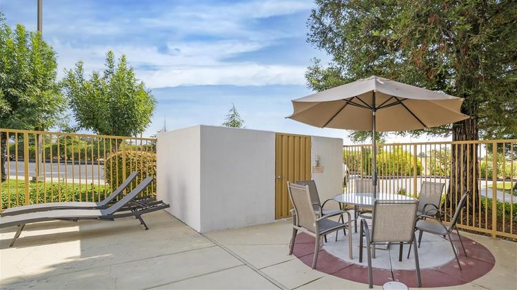 Best Western Plus Twin View Inn & Suites Pool