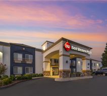 Best Western Plus Twin View Inn & Suites Exterior