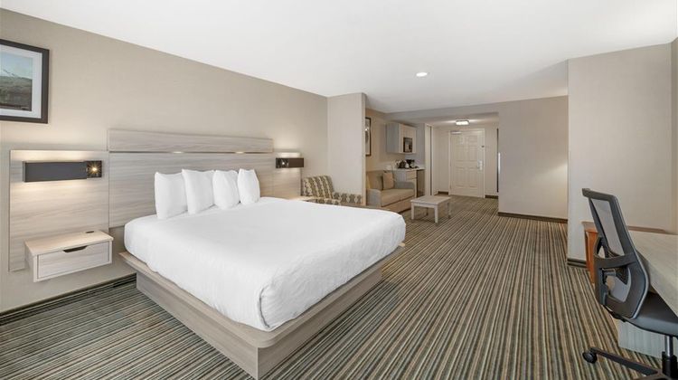 Best Western Plus Twin View Inn & Suites Suite