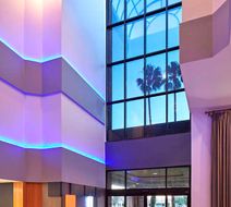 Best Western Plus Meridian Inn & Suites Lobby