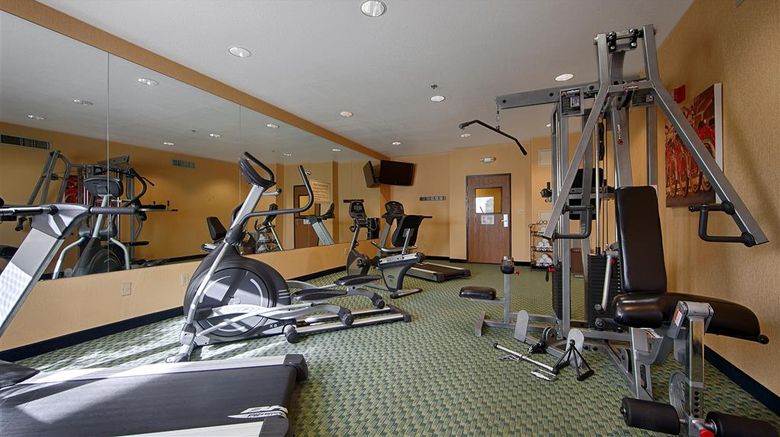 <b>Best Western Plus Fresno Inn Health</b>. Images powered by <a href="https://iceportal.shijigroup.com/" title="IcePortal" target="_blank">IcePortal</a>.