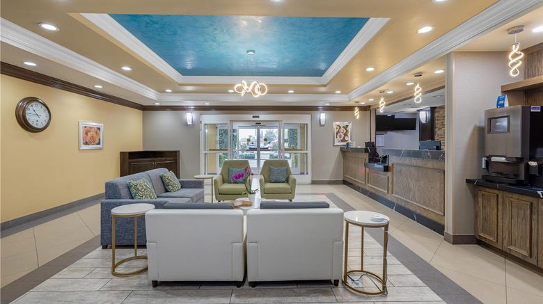 <b>Best Western Plus Wasco Inn & Suites Lobby</b>. Images powered by <a href="https://iceportal.shijigroup.com/" title="IcePortal" target="_blank">IcePortal</a>.