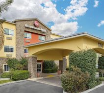 Best Western Plus Wasco Inn & Suites Exterior