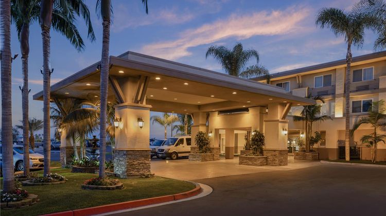 Best Western Plus Marina Gateway Hotel Exterior