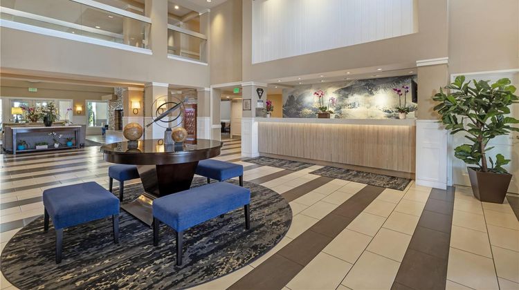 Best Western Plus Marina Gateway Hotel Lobby
