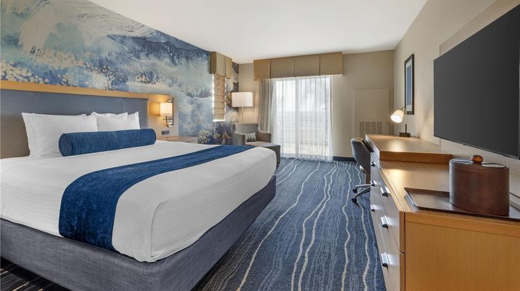 Best Western Plus Marina Gateway Hotel Room