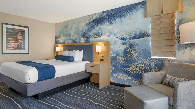 Best Western Plus Marina Gateway Hotel Room