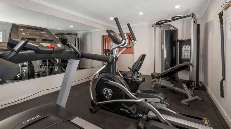 Best Western Colonial Inn Health
