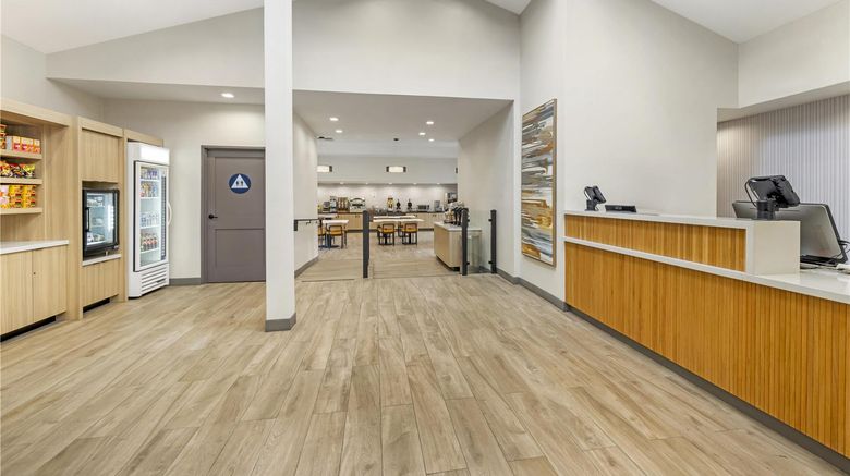 <b>Best Western Otay Valley Hotel Lobby</b>. Images powered by <a href="https://iceportal.shijigroup.com/" title="IcePortal" target="_blank">IcePortal</a>.