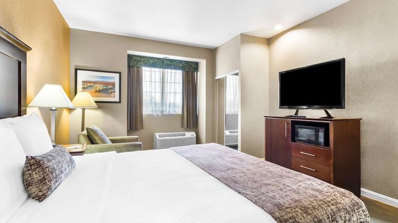<b>Best Western Inn & Sts California City Room</b>. Images powered by <a href="https://iceportal.shijigroup.com/" title="IcePortal" target="_blank">IcePortal</a>.