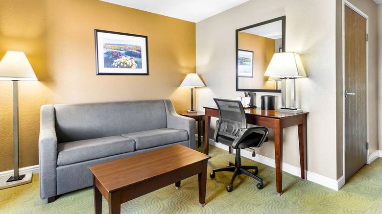 <b>Best Western Inn & Sts California City Suite</b>. Images powered by <a href="https://iceportal.shijigroup.com/" title="IcePortal" target="_blank">IcePortal</a>.