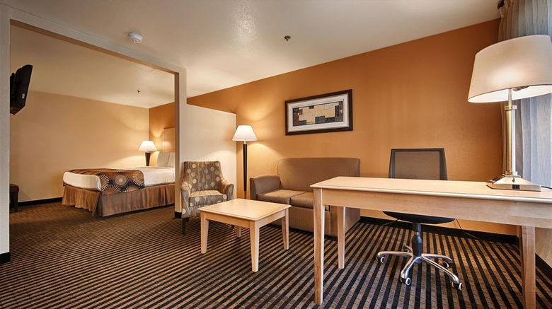 <b>Best Western Palm Court Inn Suite</b>. Images powered by <a href="https://iceportal.shijigroup.com/" title="IcePortal" target="_blank">IcePortal</a>.