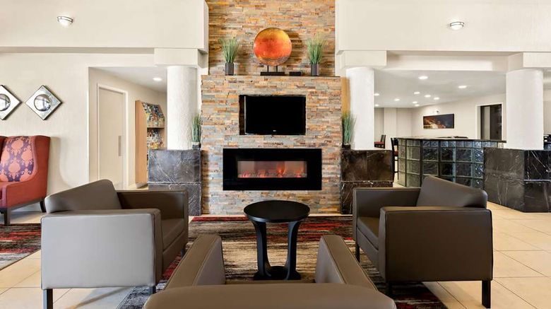 <b>Best Western Plus Irvine Spectrum Hotel Lobby</b>. Images powered by <a href="https://iceportal.shijigroup.com/" title="IcePortal" target="_blank">IcePortal</a>.