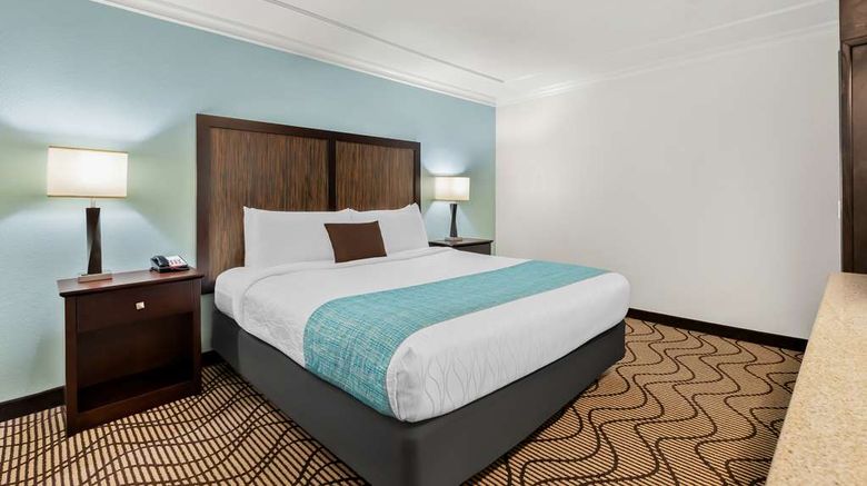 <b>Best Western Plus Irvine Spectrum Hotel Suite</b>. Images powered by <a href="https://iceportal.shijigroup.com/" title="IcePortal" target="_blank">IcePortal</a>.