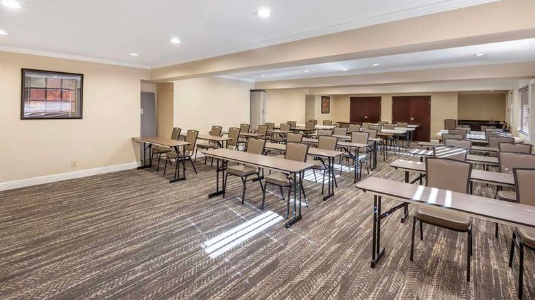 <b>Best Western Plus Orchid Hotel & Suites Meeting</b>. Images powered by <a href="https://iceportal.shijigroup.com/" title="IcePortal" target="_blank">IcePortal</a>.