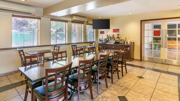 Best Western Plus Orchid Hotel & Suites Restaurant