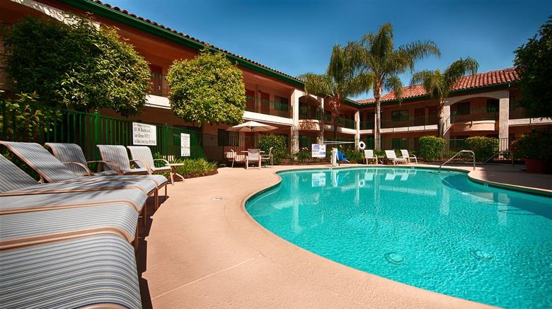 <b>Best Western San Dimas Hotel & Suites Pool</b>. Images powered by <a href="https://iceportal.shijigroup.com/" title="IcePortal" target="_blank">IcePortal</a>.