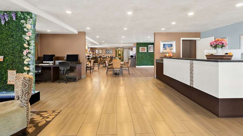 <b>Best Western University Inn Santa Clara Lobby</b>. Images powered by <a href="https://iceportal.shijigroup.com/" title="IcePortal" target="_blank">IcePortal</a>.