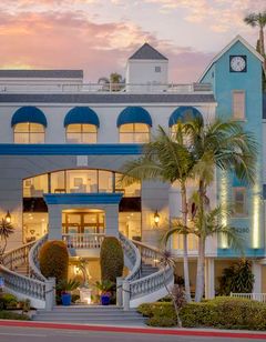 Best Western Plus Marina Shores Hotel